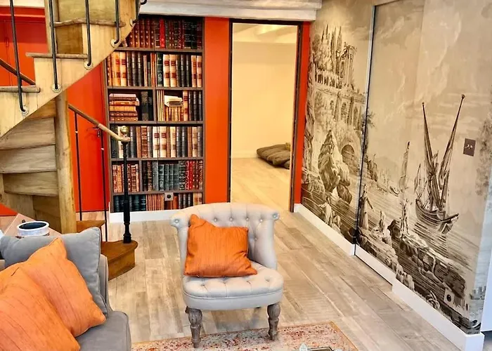Rooftop Garden Triplex With Ac Over Notre - Dame *
